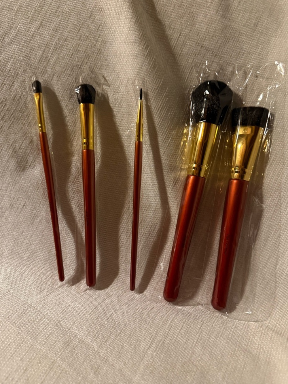 Makeup Brush Set with Gold Ferrules - NWOT - Picture 2 of 3